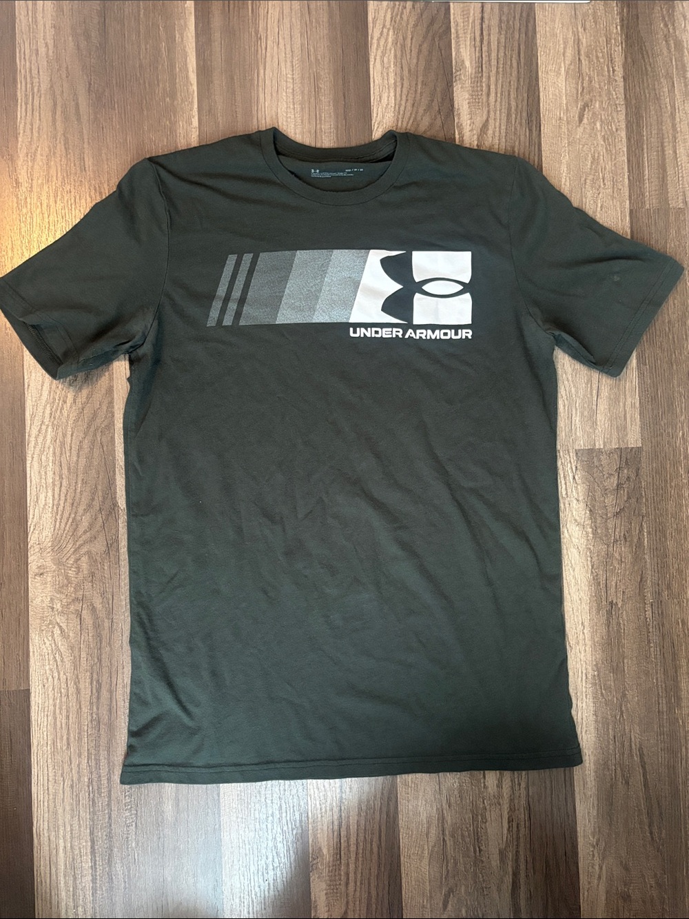 Under Armour Green Short-Sleeve Graphic Logo Tee
